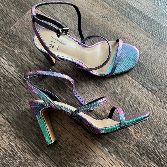 Multi metallic square open toe heel - Picture 6 of 8